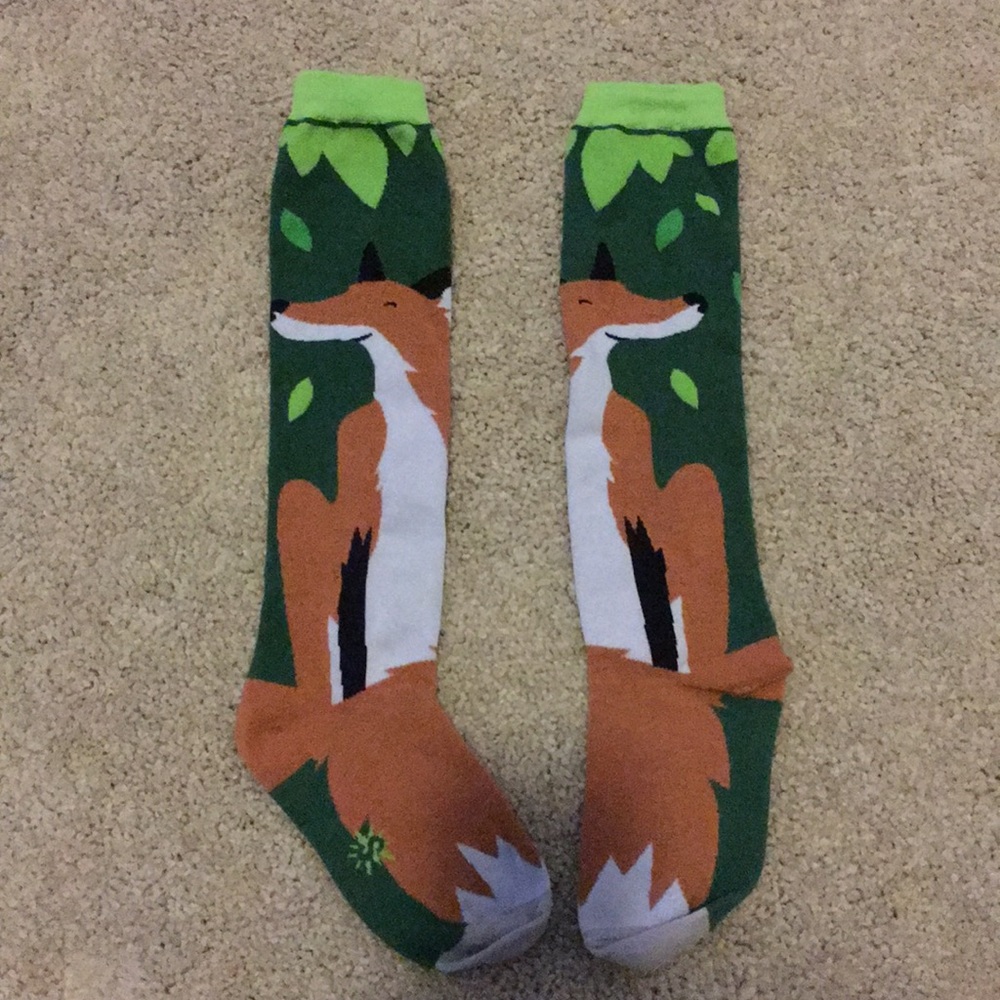 Tall Fox Socks 力 Small